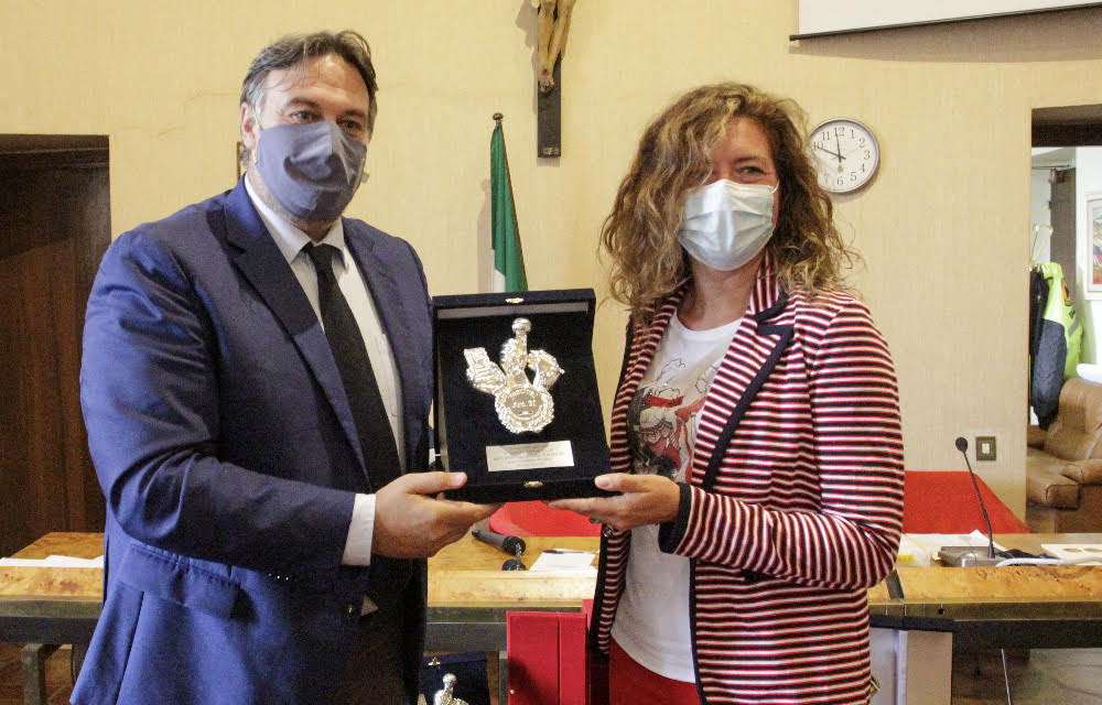 Il sindaco Piergentili e Alessandra Pierini (Cronache Maceratesi)