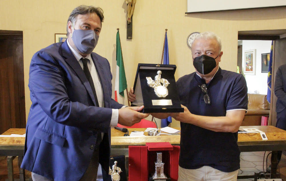 Il sindaco Piergentili e Giuseppe Porzi (Corriere Adriatico)