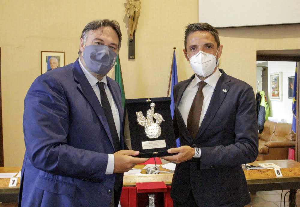 Il sindaco Piergentili e Maurizio Socci (èTv)