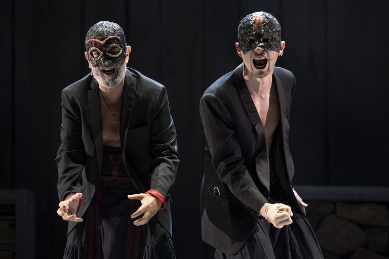 Edipo re. Una favola nera del Teatro dell’Elfo allo Sperimentale di Pesaro dal 17 al 22 maggio