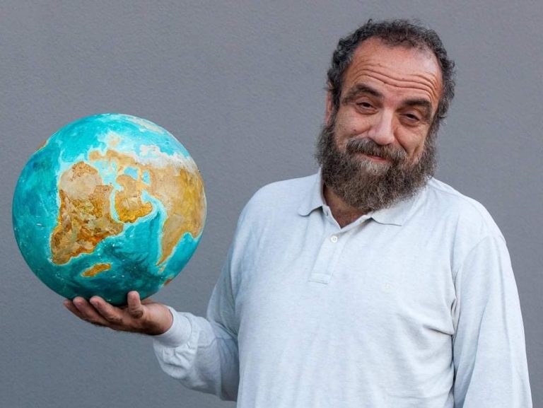 Giobbe Covatta al Teatro Concordia di Cupramontana il 6 maggio con "6 gradi"