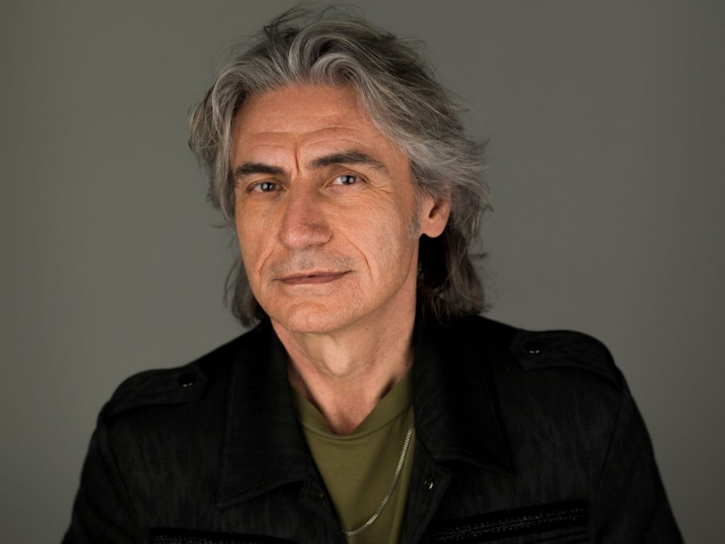 Dopo il grande successo dell’evento “30 ANNI IN UN GIORNO”, LUCIANO LIGABUE torna live a settembre all'Arena di Verona! Si aggiunge una sesta data il 4 ottobre.