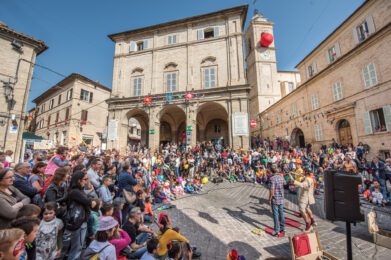 – Festival Internazionale di Clownerie e Clownterapia