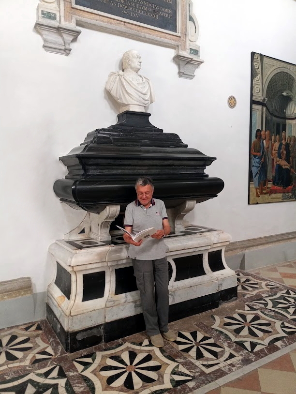 Carlo Iacomucci a Urbino - tomba di Federico Duca da Montefeltro- settembre 2022