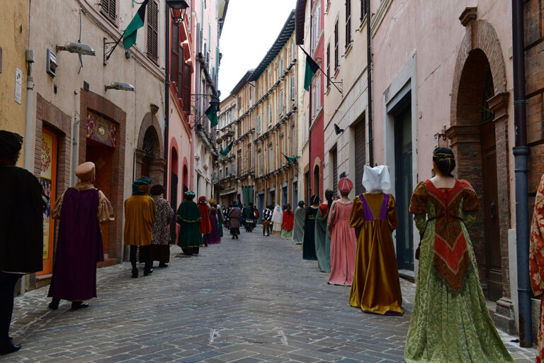 Corsa alla Spada e Palio 2025: istruzioni per l’ingresso in centro storico domenica 25 maggio
