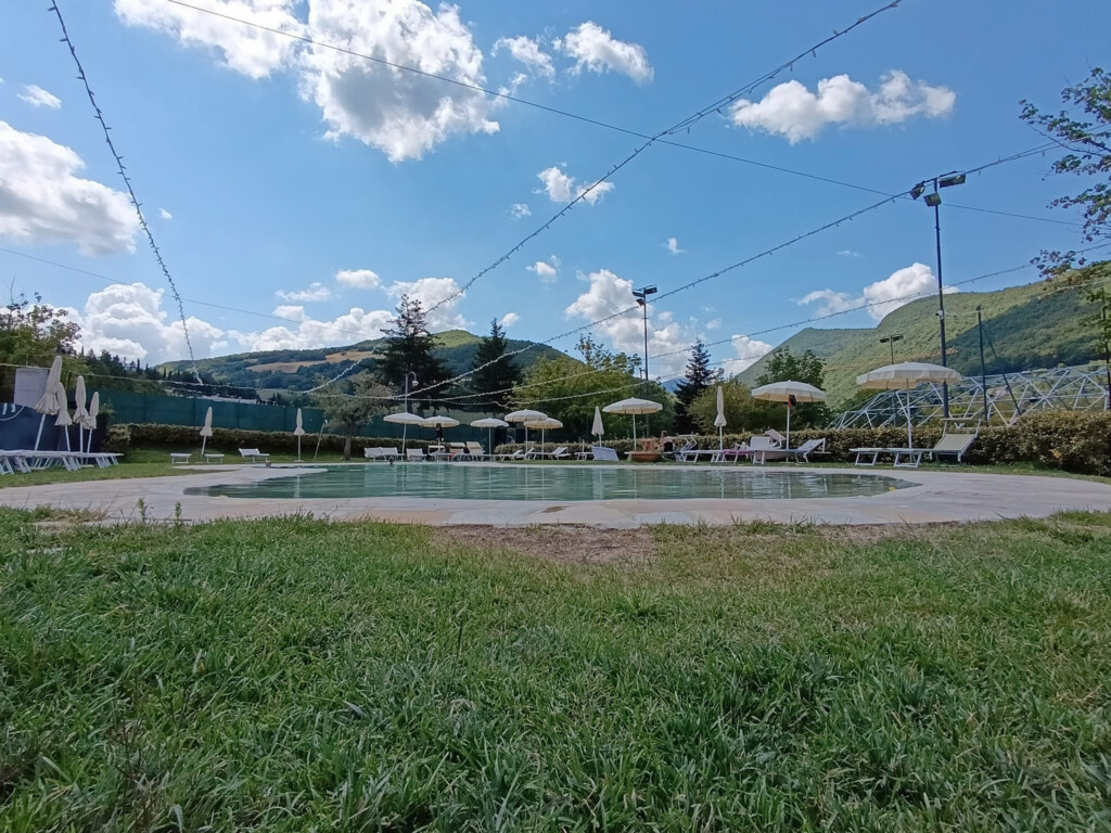 Pieve Torina: la piscina benessere fiore all’occhiello dell’estate Pievetorinese